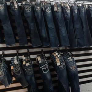 New authentic LA IDOL jeans